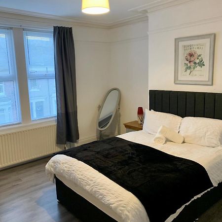 Blossom Holiday Lets - 3 Bed Bensham Apartment Gateshead Exterior foto